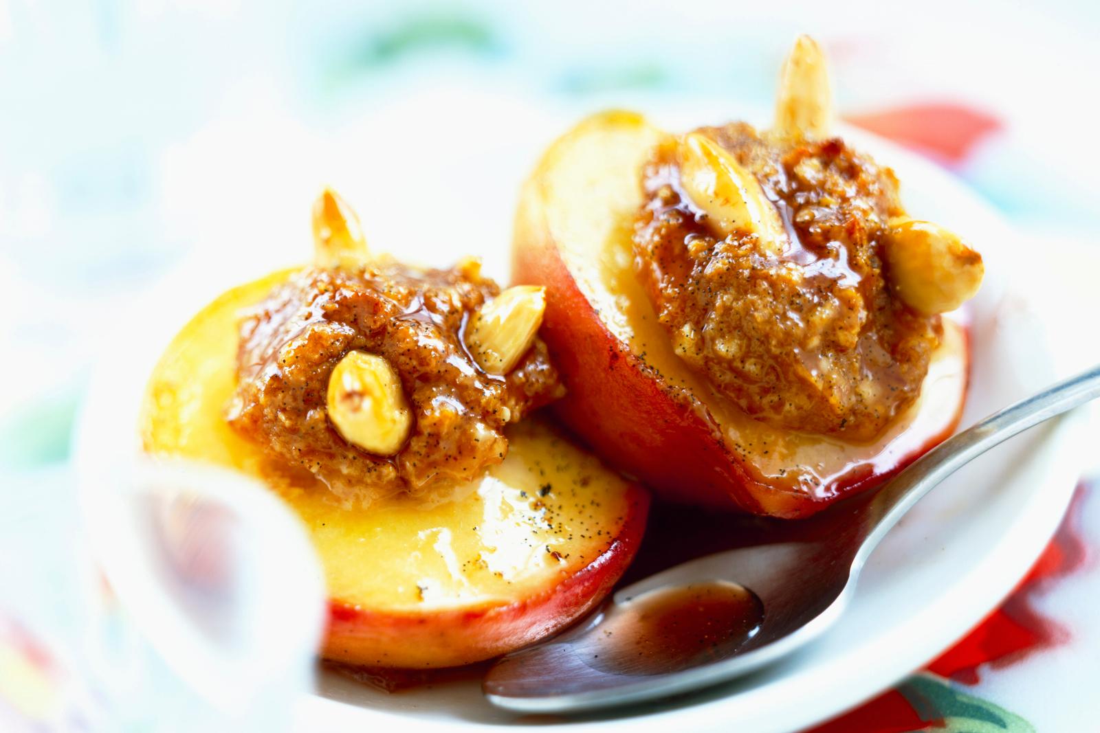 Pêches fourrées et gratinées