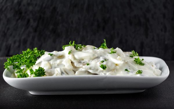Poisson mariné, sauce mayonnaise