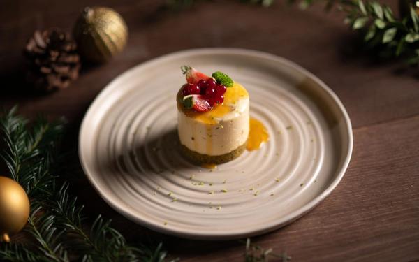 Mousse au café avec fraise et canneberges