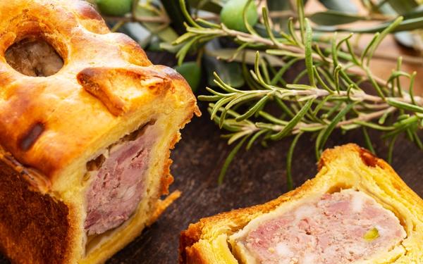 Pâté de lapin en croûte