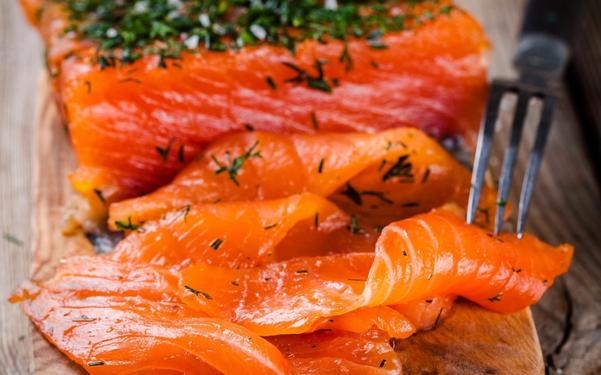 Recette gravlax de saumon aux herbes