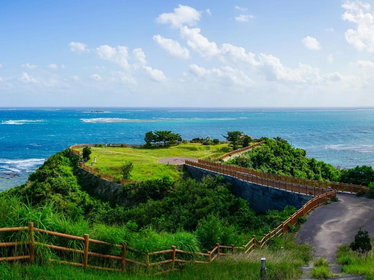 Okinawa : l’île japonaise où l’alimentation est un art de vivre… et deux secrets de longévité (+5 recettes à faire chez soi)