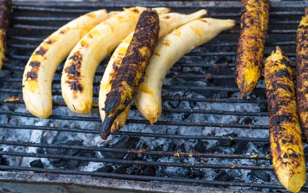 Bananes grillées au barbecue