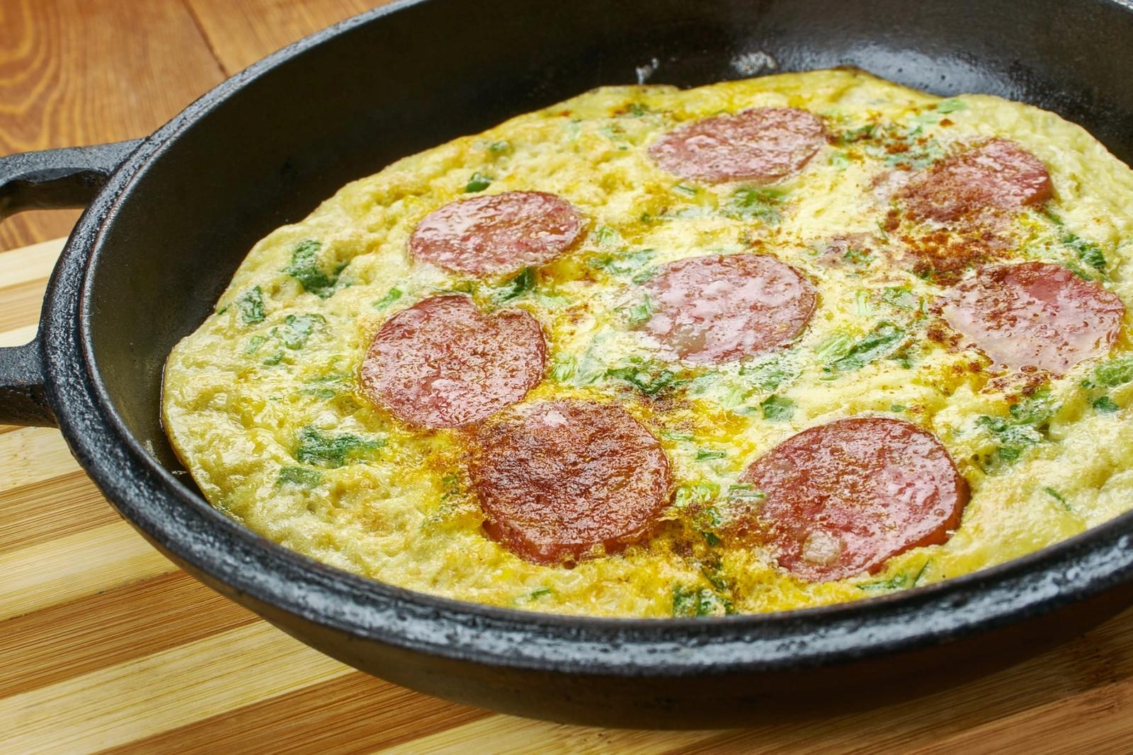 Omelette au saucisson