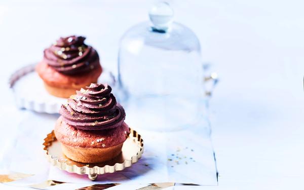 Cupcakes festifs à la betterave et ganache au chocolat noir