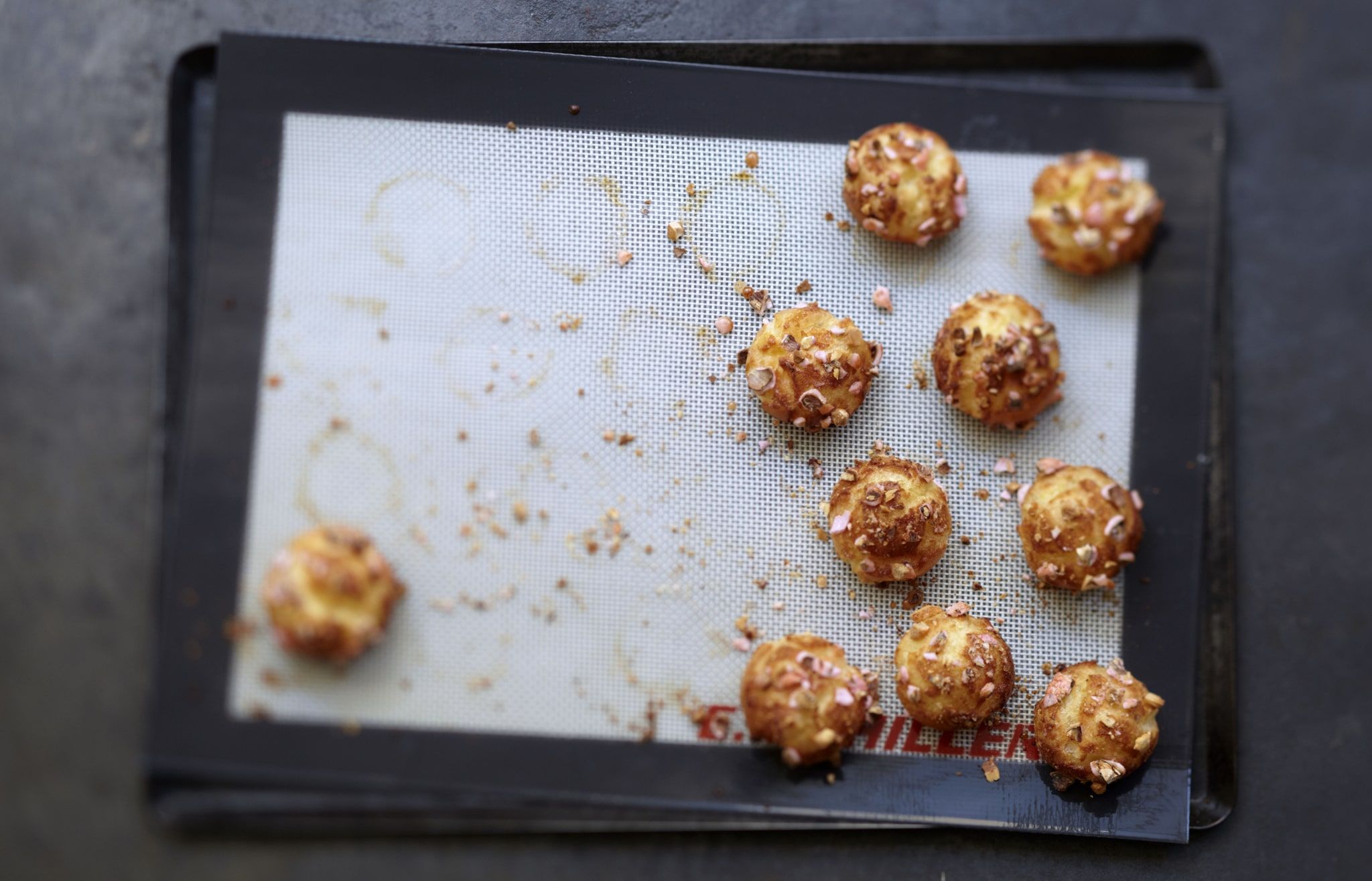 Chouquettes aux pralines roses