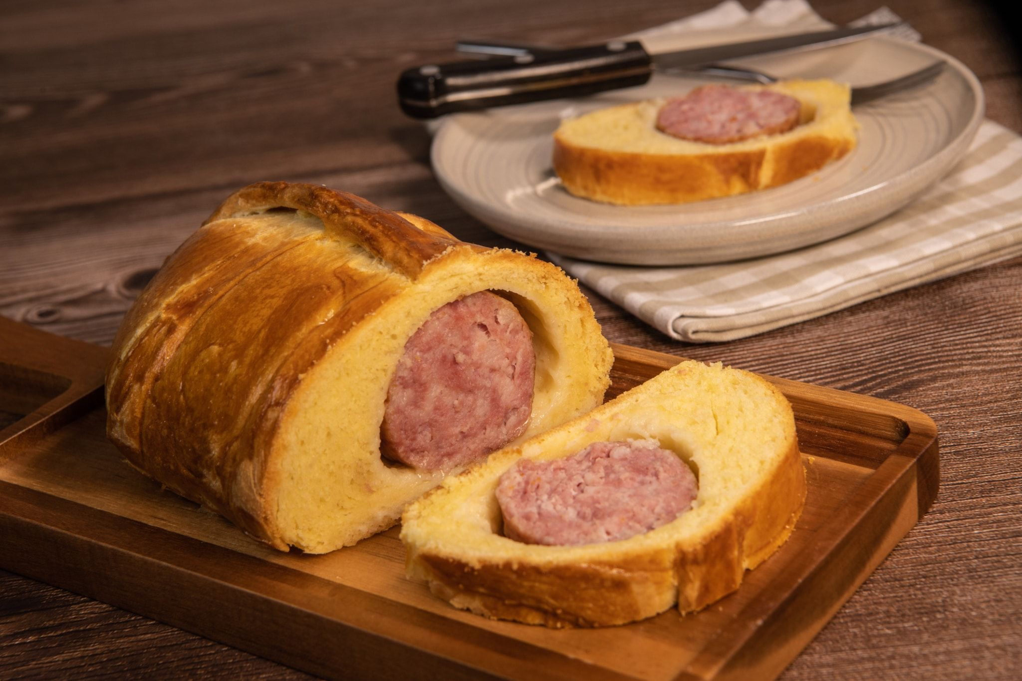 Brioche lyonnaise (saucisson brioché)