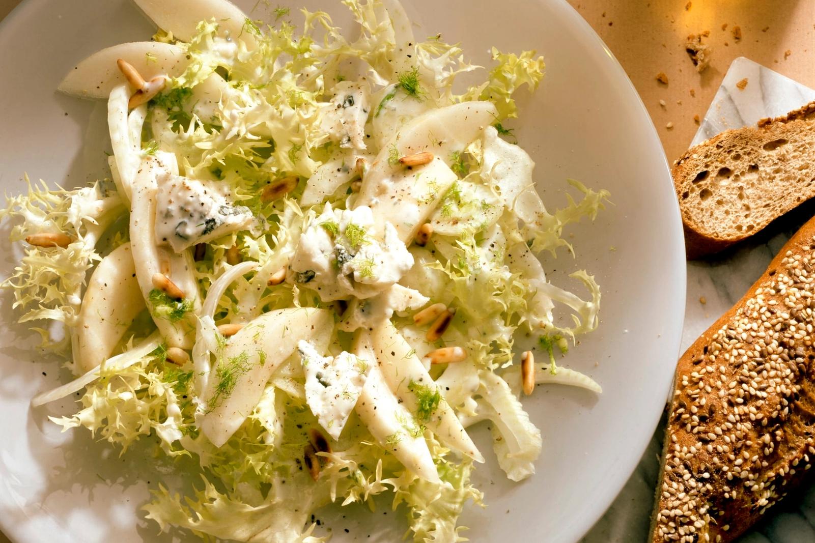 Endives frisées au fenouil et au gorgonzola