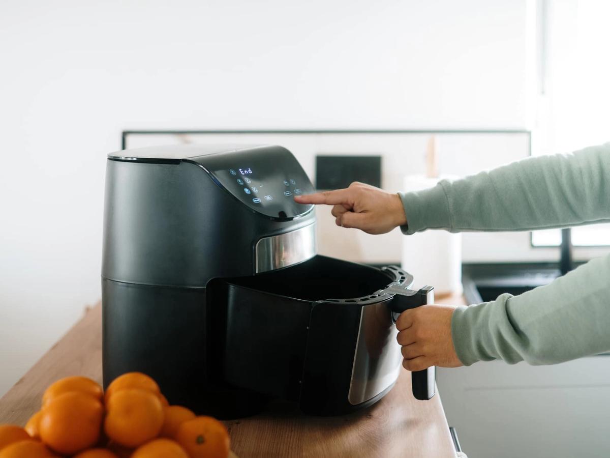 Guide d’achat : Comment choisir une friteuse sans huile ?