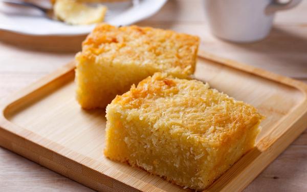 Gâteau au manioc et noix de coco