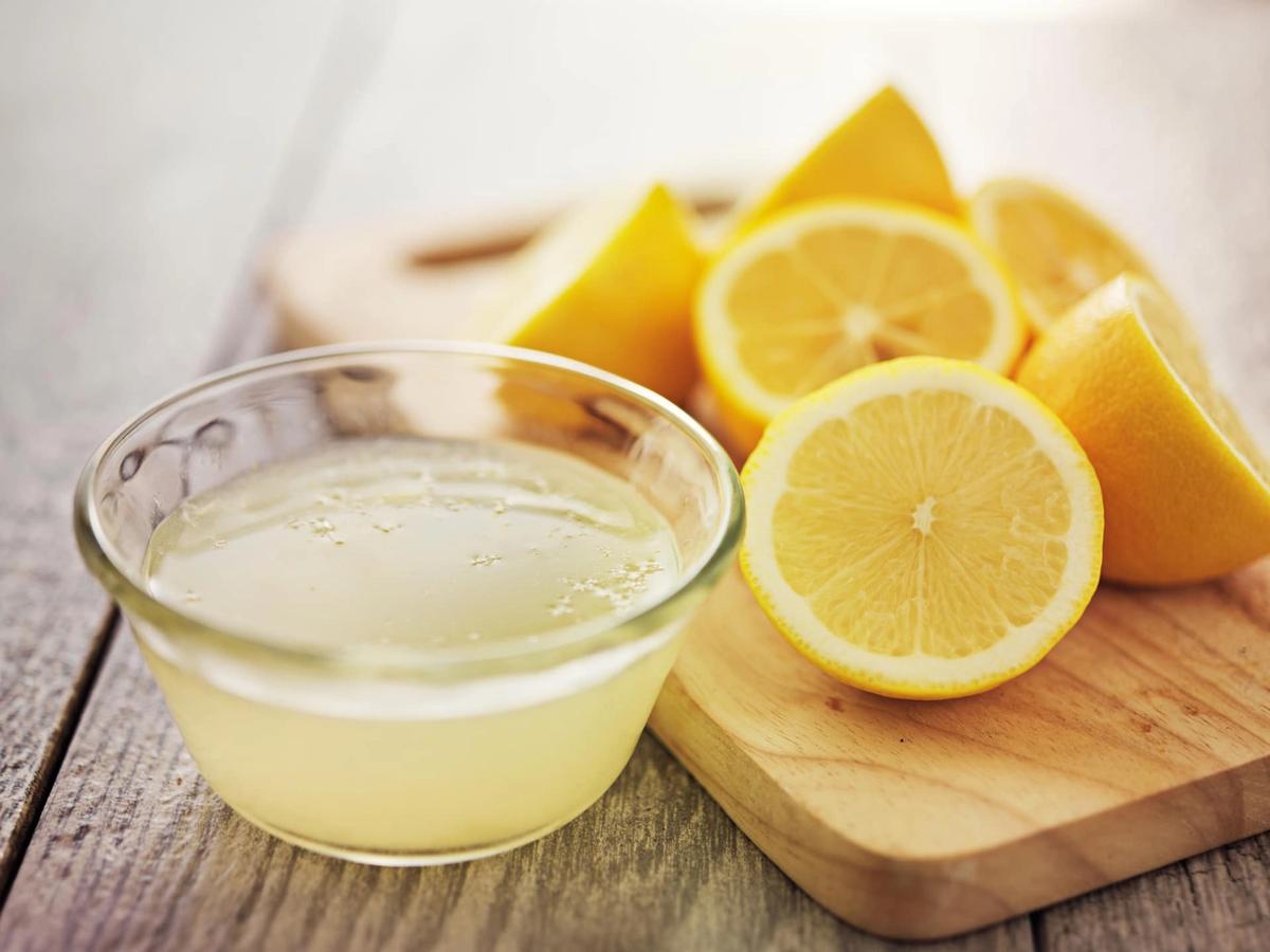 Jus de citron contre l’oxydation : la technique des chefs pour garder vos fruits et légumes parfaits