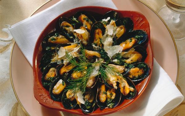 Moules bleues gratinées au parmesan