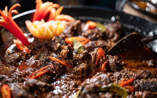 Boeuf rendang indonésien