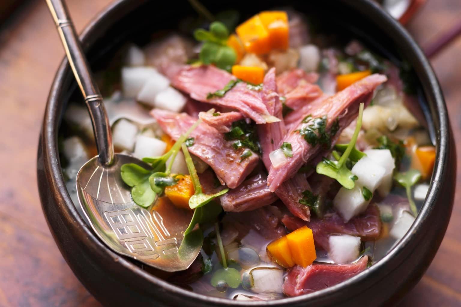 Ragoût oriental au jarret de porc et aux radis