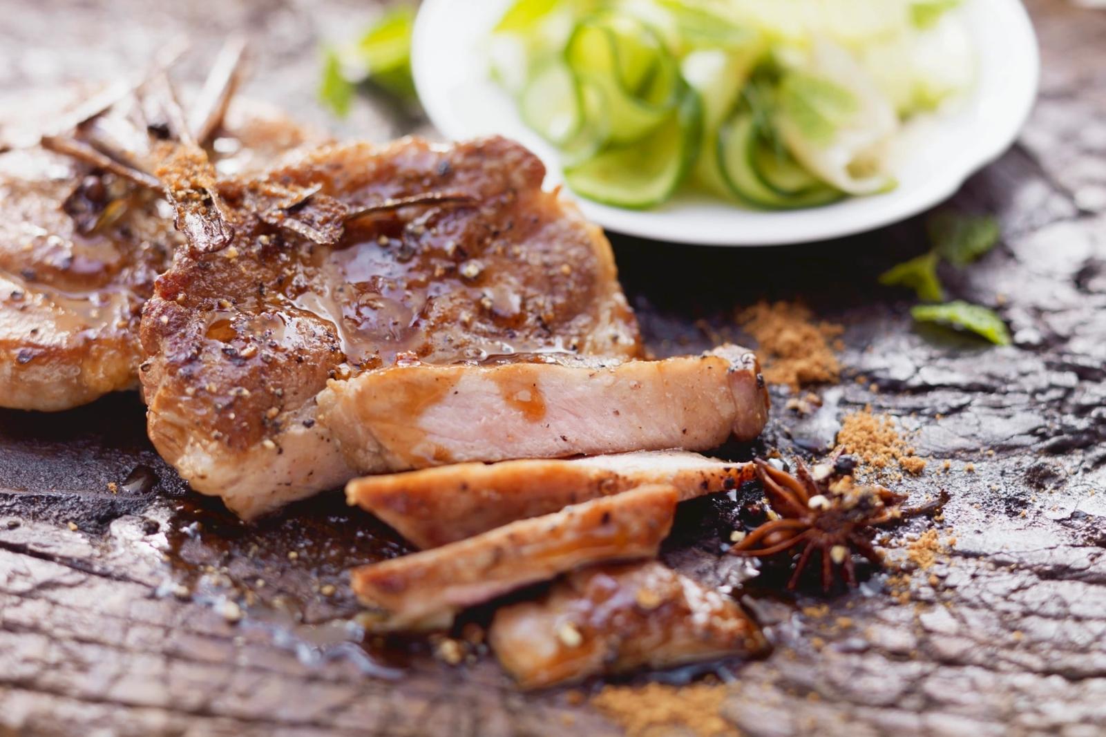 Joues de porc caramélisées