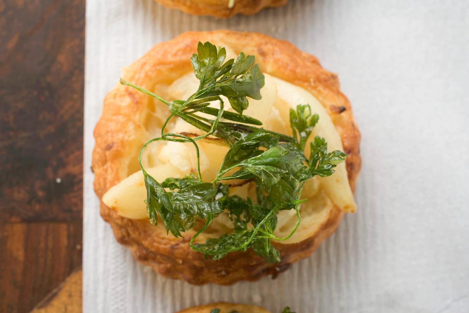Galette de poire salée avec persil frit