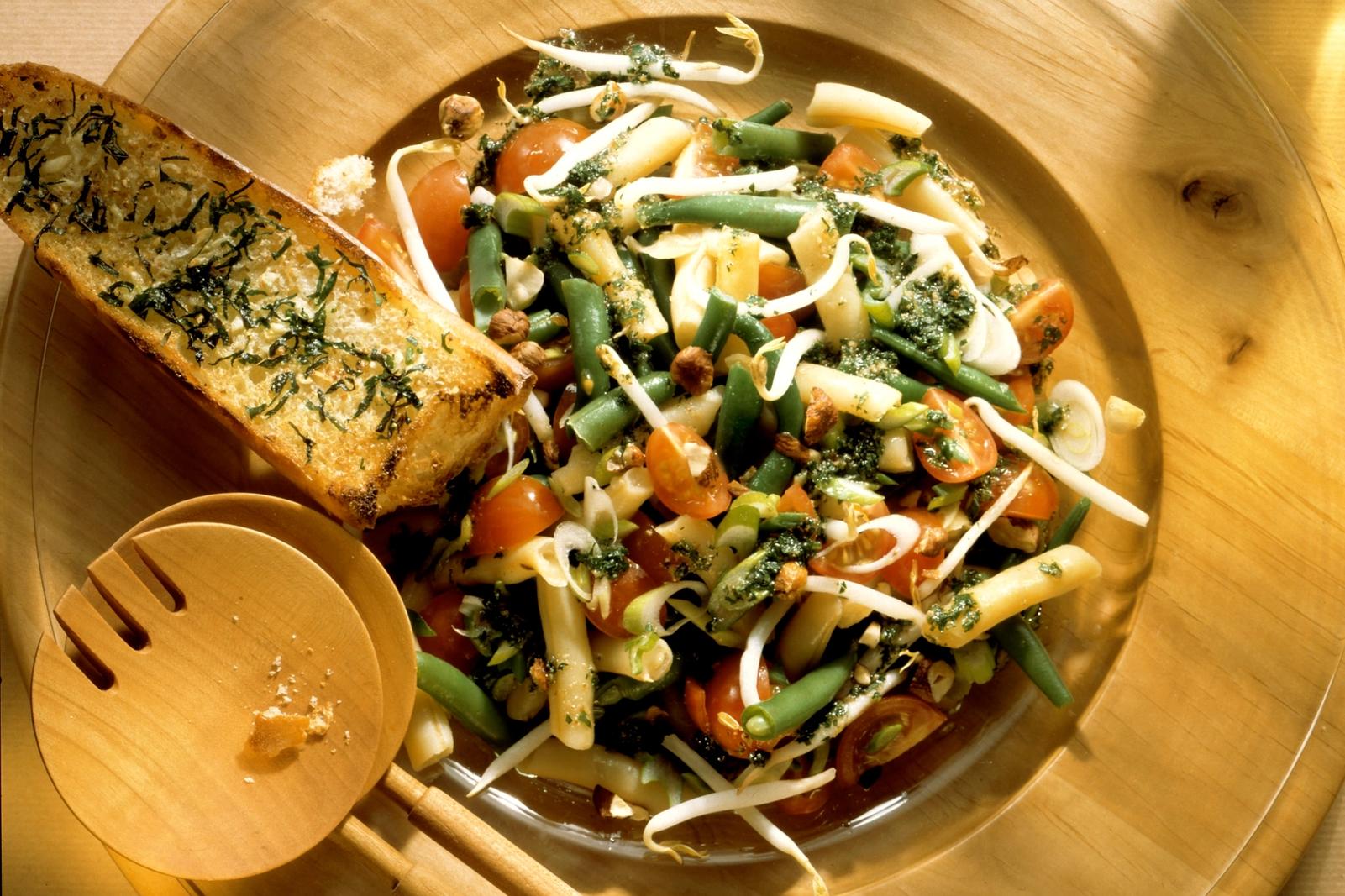 Salade de haricots sauce pesto