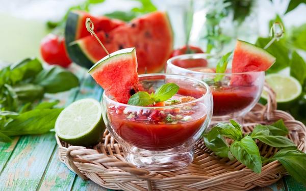 Recette gaspacho à la tomate et pastèque