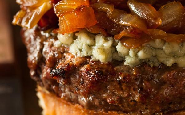 Recette hamburger au fromage bleue