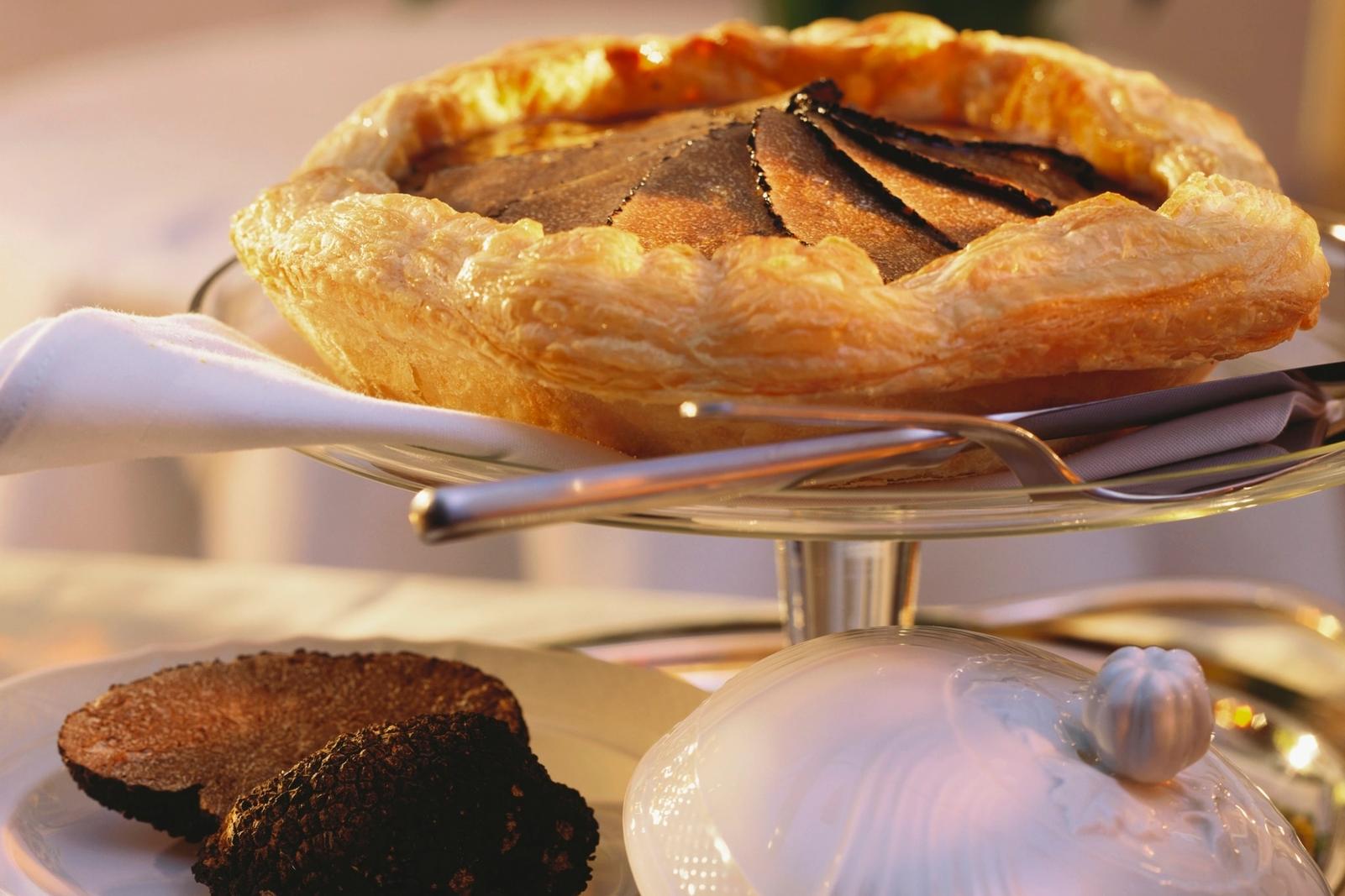 Quiche chaude au chevreuil et aux truffes