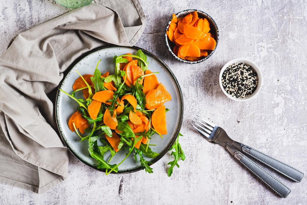 Salade de patates douces rôties et roquette