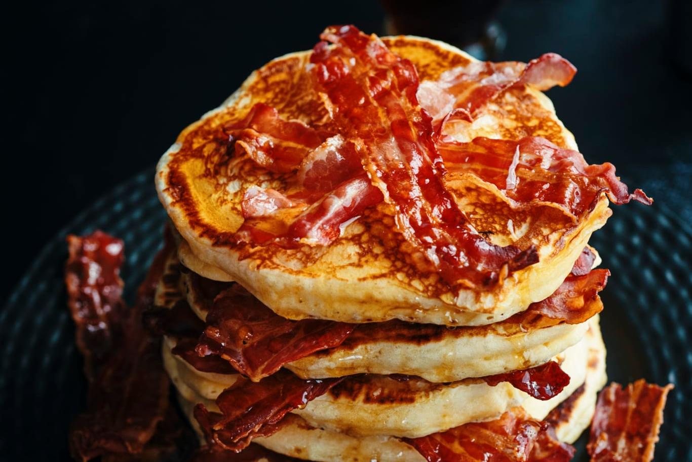 Recette des pancakes au bacon