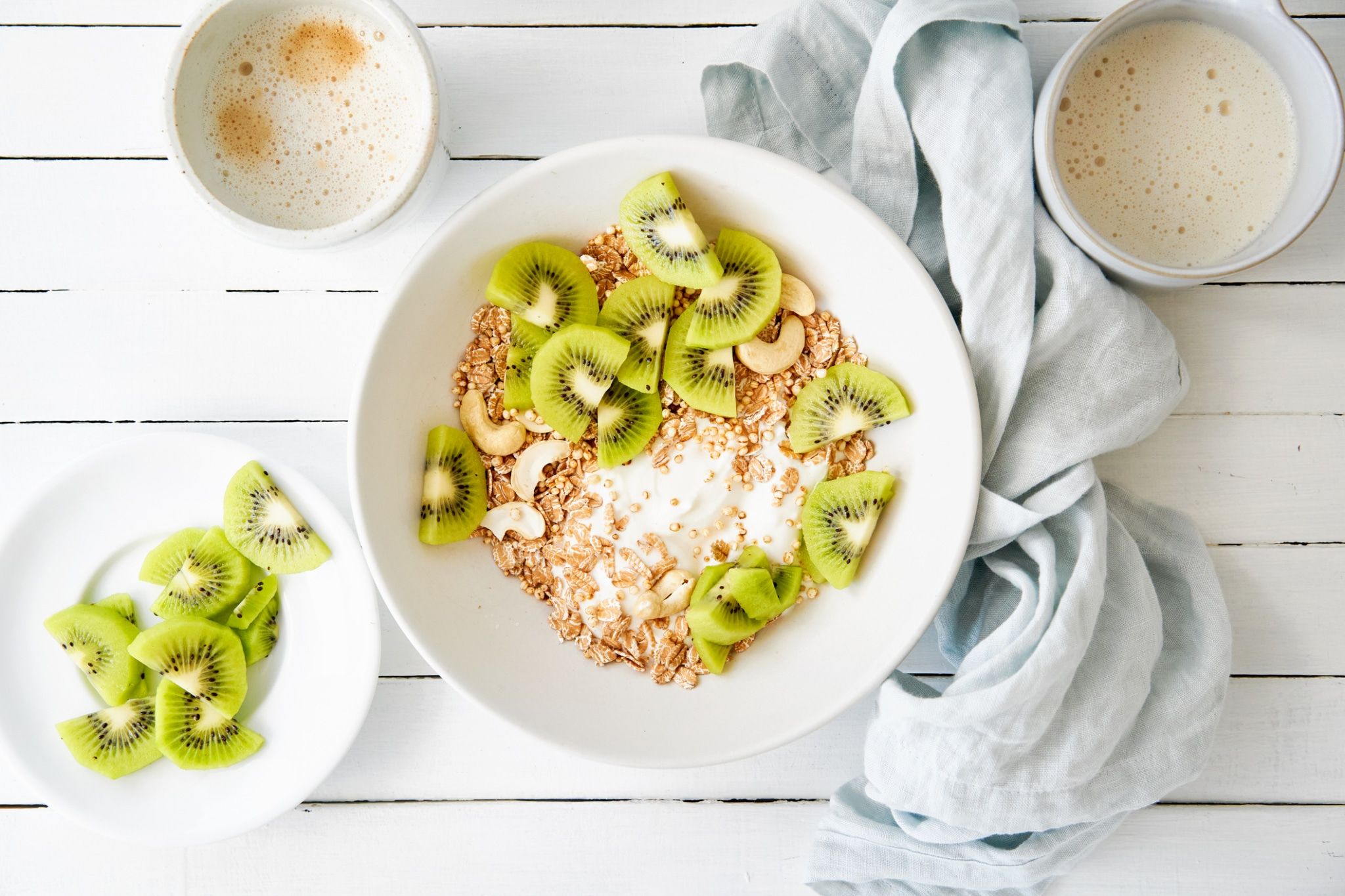 Muesli d’épeautre au kiwi et noix de cajou