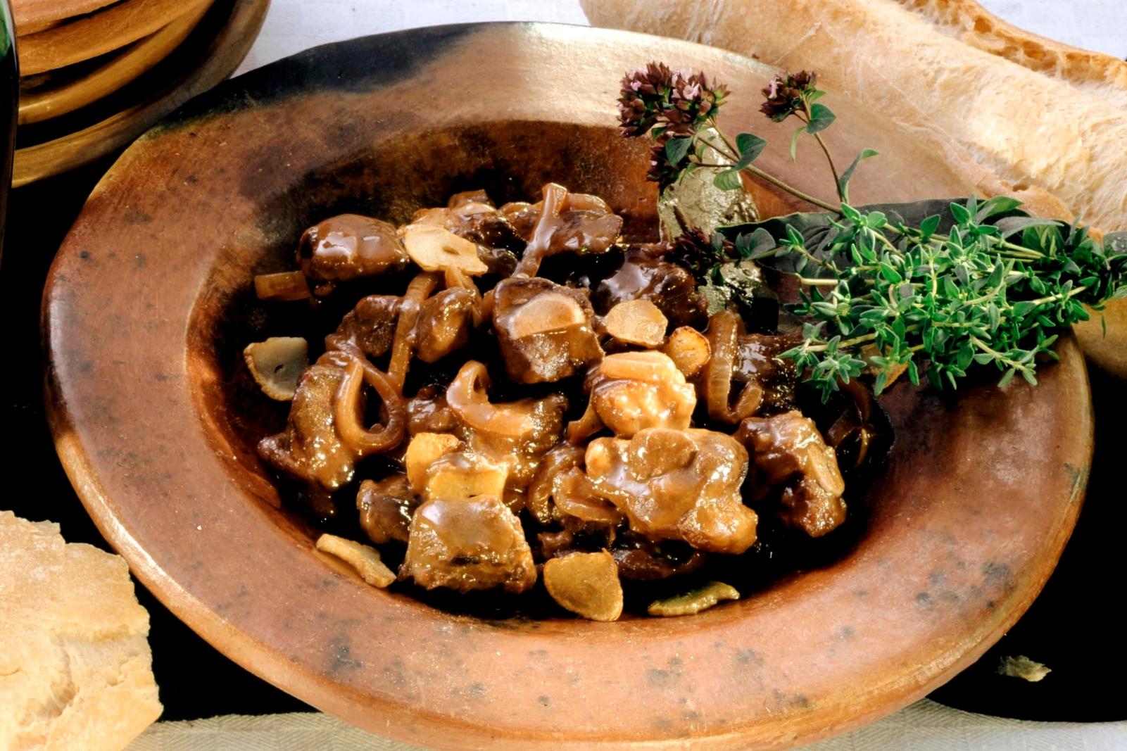 Civet de sanglier aux champignons