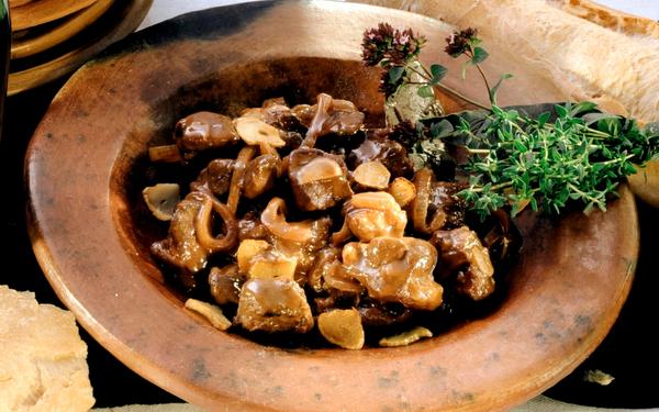 Civet de sanglier aux champignons