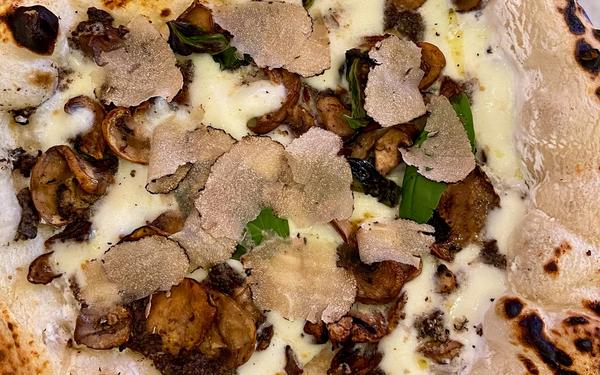 Recette de la pizza à la truffe