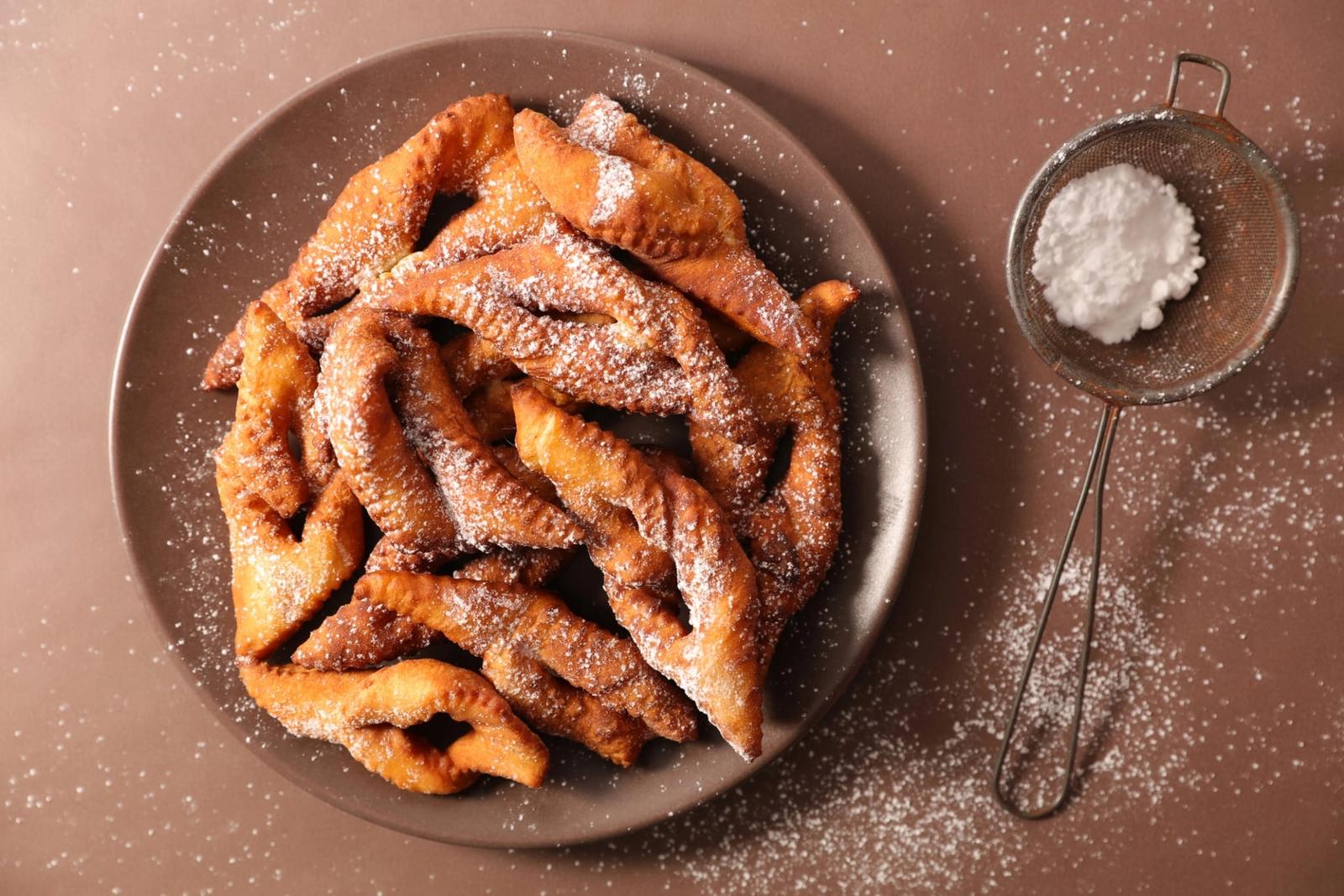 Recette de bugnes moelleuses à la lyonnaise