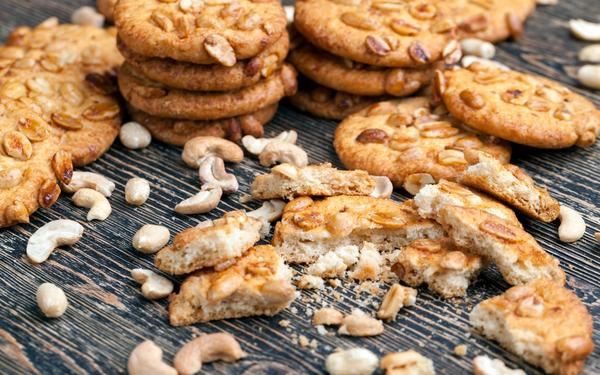 Biscuits au blé, à l'avoine et aux arachides