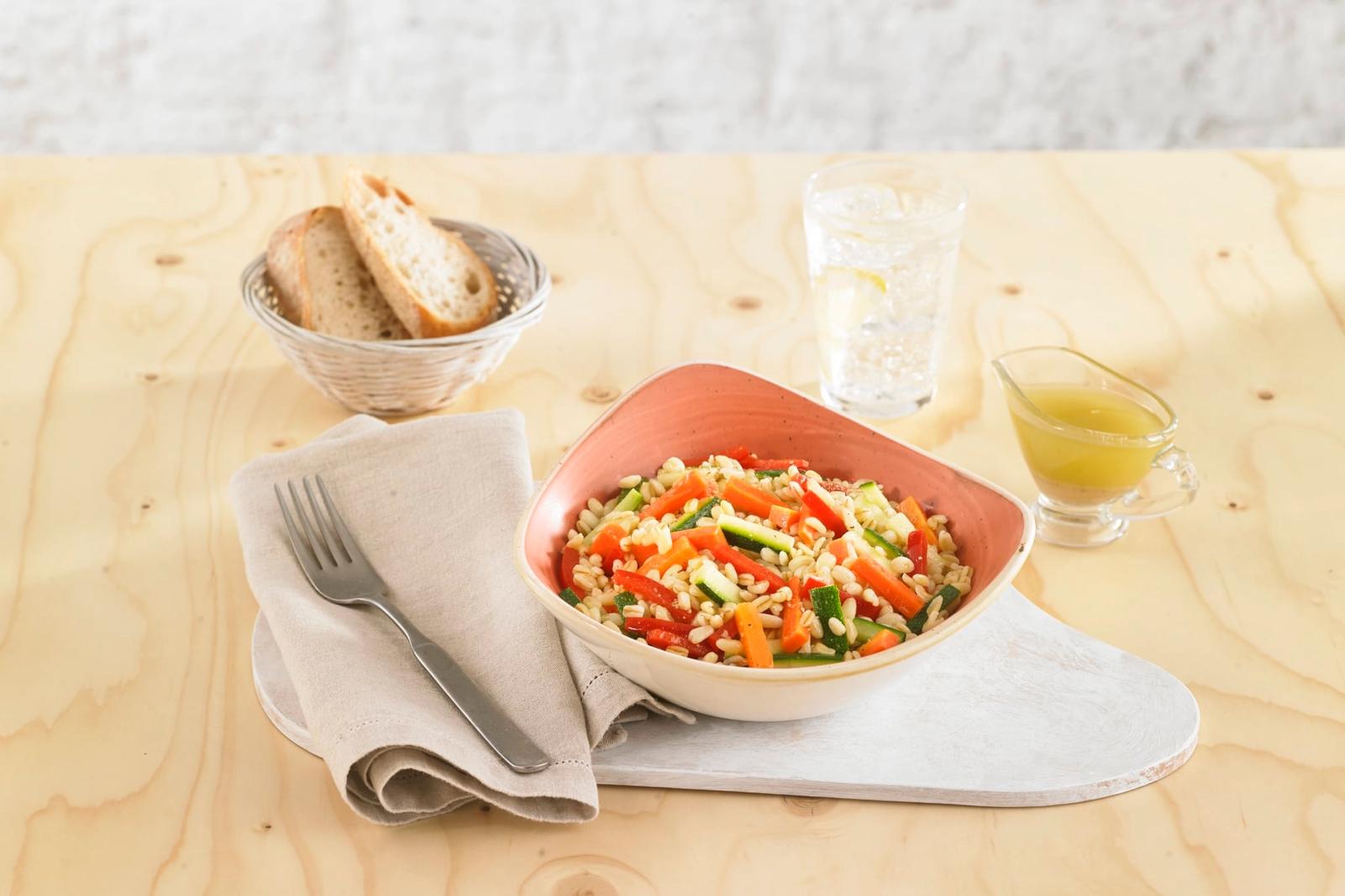 Salade d'orzo aux légumes d'été