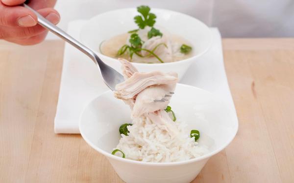 Soupe de poulet vietnamienne (Pho Ga)