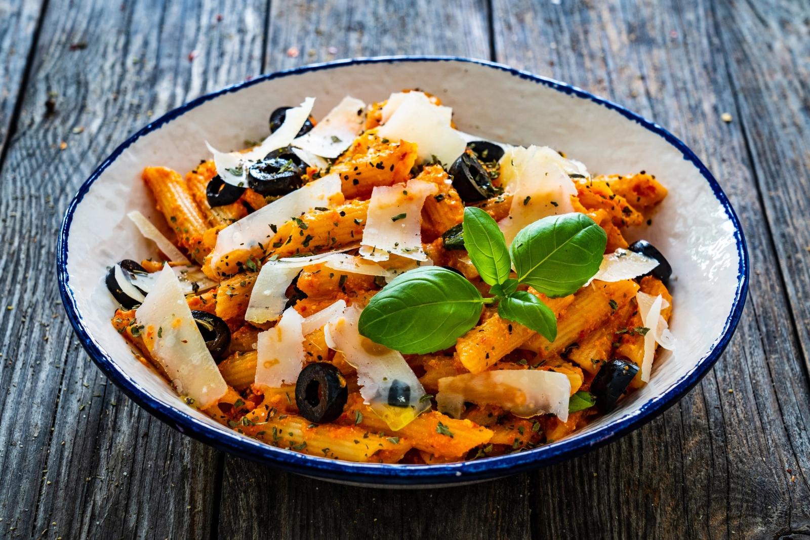 Recette rigatoni à la sauce pesto au basilic