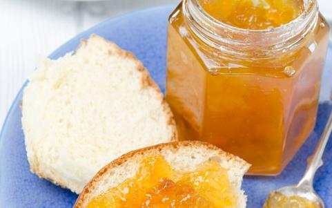 Confiture de nèfles