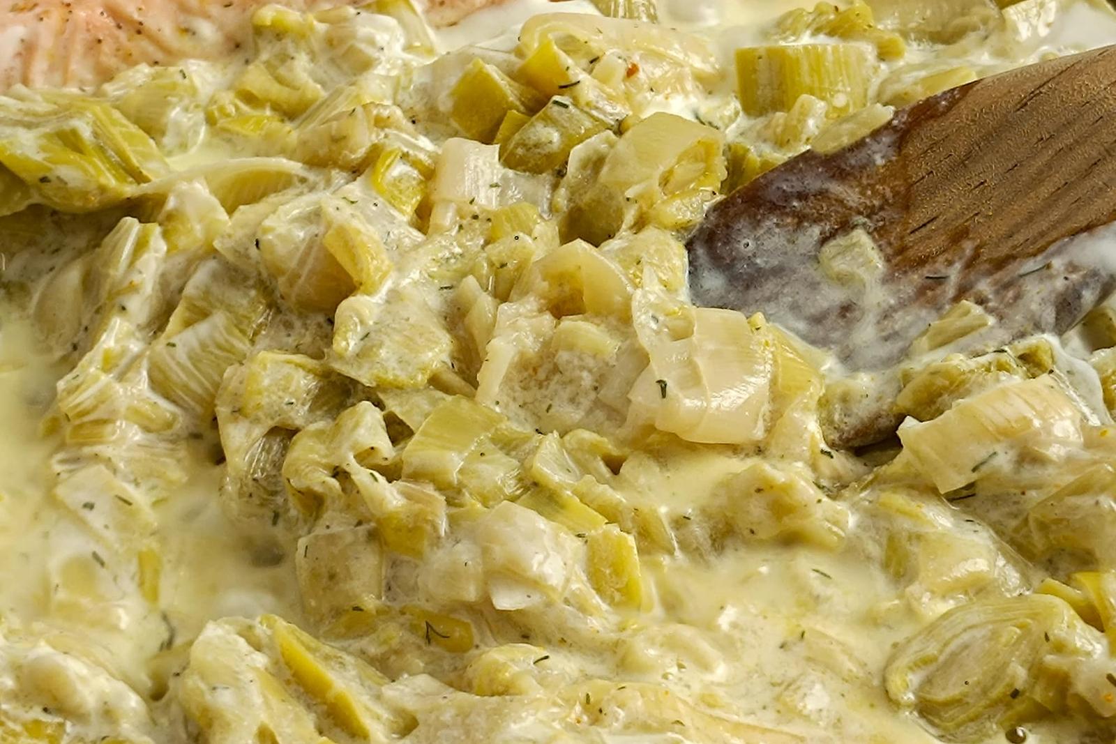 Saumon à la fondue de poireaux