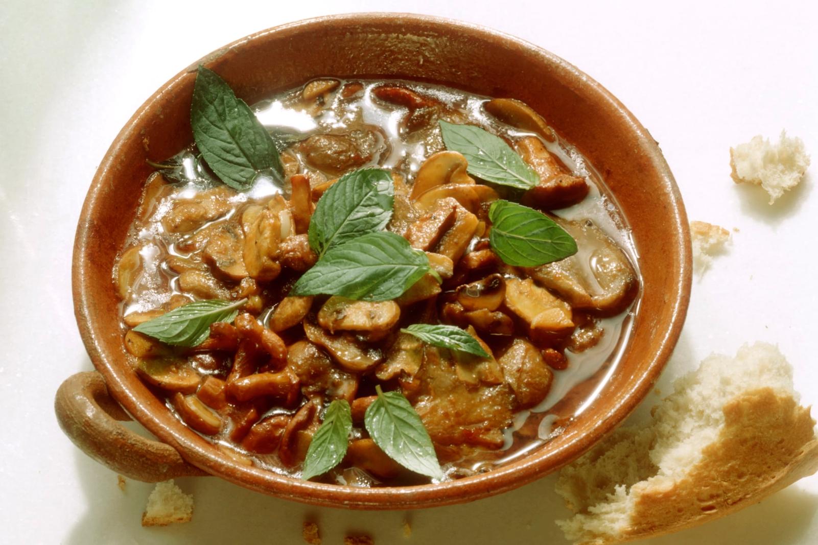 Funghi alla toscana (champignons frits à l'ail mode toscane)