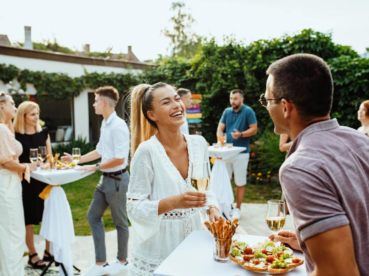 Apéro d’été : idées, recettes et conseils pour un apéritif dinatoire réussi