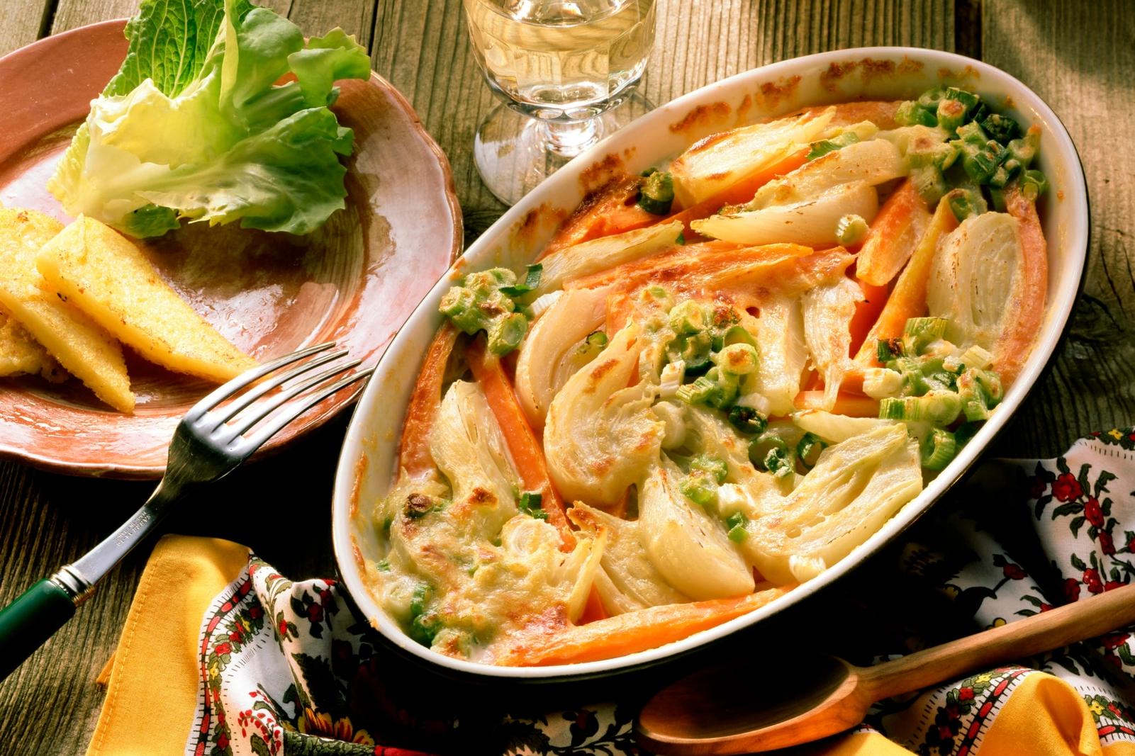 Gratin de fenouil et de carottes aux poireaux émincés