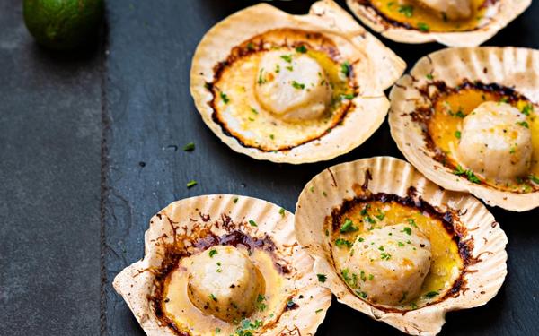 Pétoncles au parmesan