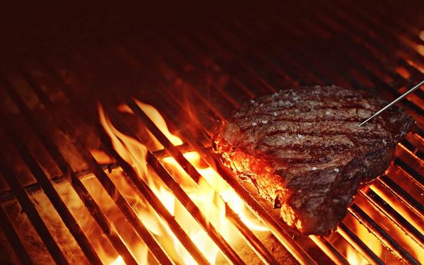 Recette entrecôte grillée au feu de bois