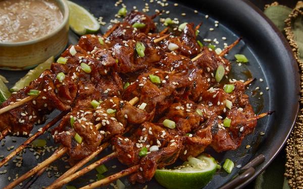 Porc teriyaki grillé avec sauce au sésame
