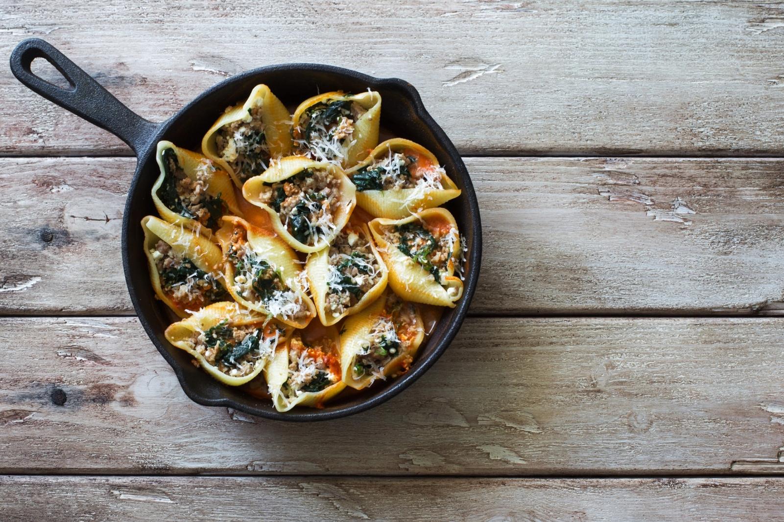 Conchiglioni à la viande et aux épinards