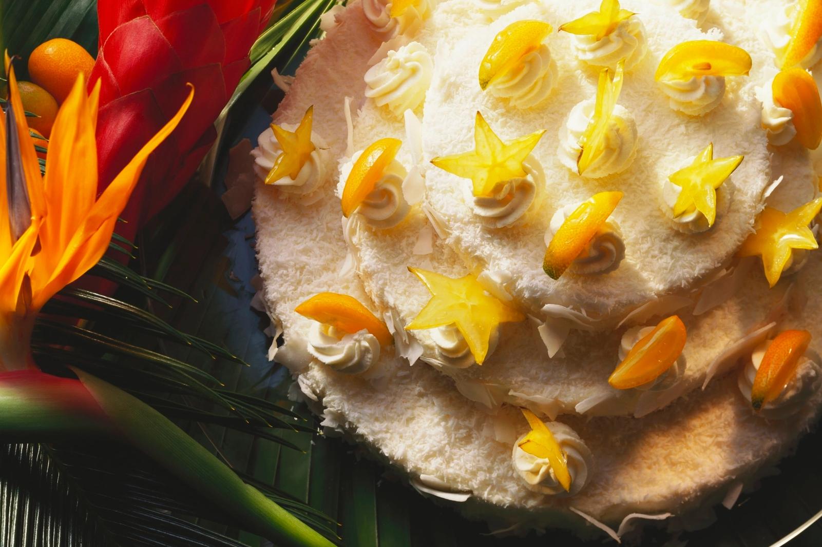 Gâteau Paradis à la noix de coco et fruits exotiques