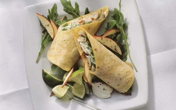 Tortillas roulées aux champignons, roquette et pommes croquantes