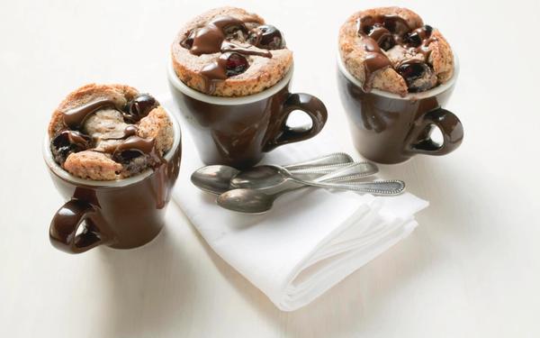 Moelleux chocolat-cerises en mugs