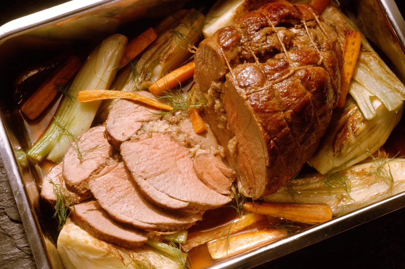 Gigot d'agneau farci au fenouil