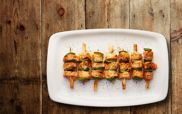 Recette brochettes de saumon glacé sauce teriyaki
