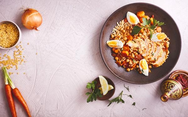Tlitli au poulet et pois chiches